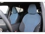 Volvo EX30 P5 Long Range Plus 69 kWh | Elektrisch verstelbare voorstoelen | Bestuurdersstoel met geheugen | Voorstoelen & stuurwiel verwarmbaar | Achteruitrijcamera | Dodehoekdetectie met correctie | Pilot Assist & Adaptive Cruise Control | Google Services | Apple Carplay & Android Auto | Extra getint glas | Elektrisch bedienbare achterklep | Warmtepomp | Vehicle-to-load |