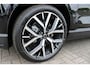 Volvo EX30 Single Motor Extended Range Plus Europa 69 kWh | Elektrisch verstelbare voorstoelen | Bestuurdersstoel met geheugen | Voorstoelen & stuurwiel verwarmbaar | Achteruitrijcamera | Dodehoekdetectie met correctie | Pilot Assist & Adaptive Cruise Control | Google Services | Apple Carplay & Android Auto | Extra getint glas | Elektrisch bedienbare achterklep | Warmtepomp | Vehicle-to-load |