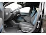 Volvo EX30 Single Motor Extended Range Plus Europa 69 kWh | Elektrisch verstelbare voorstoelen | Bestuurdersstoel met geheugen | Voorstoelen & stuurwiel verwarmbaar | Achteruitrijcamera | Dodehoekdetectie met correctie | Pilot Assist & Adaptive Cruise Control | Google Services | Apple Carplay & Android Auto | Extra getint glas | Elektrisch bedienbare achterklep | Warmtepomp | Vehicle-to-load |