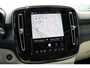 Volvo XC40 2.0 B4 Plus Dark | Achteropkomend verkeer waarschuwing | Apple Carplay & Android Auto | Electronic climate controle | Dodehoekdetectie met correctie | Elektronisch Stabiliteits Programma | Kruisend verkeer detectie | Navigatiesysteem full map | Rijstrooksensor met correctie | Voorstoelen verwarmd