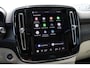 Volvo XC40 2.0 B4 Plus Dark | Achteropkomend verkeer waarschuwing | Apple Carplay & Android Auto | Electronic climate controle | Dodehoekdetectie met correctie | Elektronisch Stabiliteits Programma | Kruisend verkeer detectie | Navigatiesysteem full map | Rijstrooksensor met correctie | Voorstoelen verwarmd