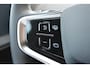 Volvo EX30 P5 Long Range Plus Black Edition Europa 69 kWh | Elektrisch verstelbare voorstoelen | Bestuurdersstoel met geheugen | Voorstoelen & stuurwiel verwarmbaar | Achteruitrijcamera | Dodehoekdetectie met correctie | Pilot Assist & Adaptive Cruise Control | Google Services | Apple Carplay & Android Auto | Extra getint glas | Elektrisch bedienbare achterklep | Warmtepomp | Vehicle-to-load |
