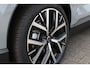 Volvo EX30 P5 Long Range Plus Black Edition Europa 69 kWh | Elektrisch verstelbare voorstoelen | Bestuurdersstoel met geheugen | Voorstoelen & stuurwiel verwarmbaar | Achteruitrijcamera | Dodehoekdetectie met correctie | Pilot Assist & Adaptive Cruise Control | Google Services | Apple Carplay & Android Auto | Extra getint glas | Elektrisch bedienbare achterklep | Warmtepomp | Vehicle-to-load |