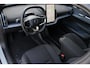 Volvo EX30 P5 Long Range Plus Black Edition Europa 69 kWh | Elektrisch verstelbare voorstoelen | Bestuurdersstoel met geheugen | Voorstoelen & stuurwiel verwarmbaar | Achteruitrijcamera | Dodehoekdetectie met correctie | Pilot Assist & Adaptive Cruise Control | Google Services | Apple Carplay & Android Auto | Extra getint glas | Elektrisch bedienbare achterklep | Warmtepomp | Vehicle-to-load |