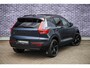 Volvo EX40 Single Motor Extended Range Ultra Black Edition | Europa | Harman Kardon audio | 20" | Schuif-/kanteldak | Getint Glas | Elektrische stoelverstelling | Nubuck bekleding | Adaptive Cruise Control | Dodehoekdetectie |