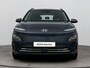 Hyundai Kona Electric EV COMFORT 39 kWh | FACELIFT MODEL | SoH 95,3% | PDC | 3 FASEN | WARMTEPOMP | CAMERA | CLIMA | CRUISE ADAPT. | NAVI | PRIVACY GLASS | DAKRAILING | APPLE CAR PLAY & ADROID AUTO |