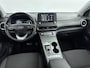Hyundai Kona Electric EV COMFORT 39 kWh | FACELIFT MODEL | SoH 95,3% | PDC | 3 FASEN | WARMTEPOMP | CAMERA | CLIMA | CRUISE ADAPT. | NAVI | PRIVACY GLASS | DAKRAILING | APPLE CAR PLAY & ADROID AUTO |