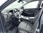 Hyundai Kona Electric EV COMFORT 39 kWh | FACELIFT MODEL | SoH 95,3% | PDC | 3 FASEN | WARMTEPOMP | CAMERA | CLIMA | CRUISE ADAPT. | NAVI | PRIVACY GLASS | DAKRAILING | APPLE CAR PLAY & ADROID AUTO |