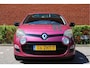 Renault Twingo 1.2 16V 75pk Dynamique | NL-auto | Unieke kleur! | Unieke KM stand! | Cruise control | Climate control | Elek. ramen | Centr. deurvergr. |