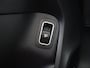 Mercedes-Benz CLA 180 Business Solution AMG | Panoramaschuifdak | Premium Plus-pakket | Winterpakket | Techniek-pakket | Burmester | Trekhaak | Head-up display |