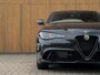 Alfa Romeo Giulia 2.0 T GME AWD Competizione Staat in loods klaar voor foto