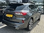 Ford Kuga 1.5 150 PK ST-Line X | ELEK. SCHUIF-/KANTELDAK| HEAD-UP DISPLAY| B&O SOUND| ADAPTIEVE CRUISE CONTROL| STUUR, STOEL, VOORRUIT EN ACHTERBANKVERWARMING| ALCANTARA SPORTSTOELEN| DODEHOEK DETECTIE| LED|