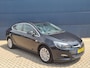 Opel Astra 1.4 Design Edition | Airco | Parkeersensoren | Navigatie | Cruise Control | Lichtmetalen Velgen |