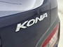 Hyundai Kona Electric EV COMFORT 64 kWh | PDC | 3 FASEN | WARMTEPOMP | CAMERA | CLIMA | CRUISE ADAPT. | NAVI | PRIVACY GLASS | DAKRAILING | APPLE CAR PLAY & ADROID AUTO |