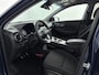 Hyundai Kona Electric EV COMFORT 64 kWh | PDC | 3 FASEN | WARMTEPOMP | CAMERA | CLIMA | CRUISE ADAPT. | NAVI | PRIVACY GLASS | DAKRAILING | APPLE CAR PLAY & ADROID AUTO |