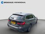 BMW 3-Serie Touring 330e M-Sport | Pano | Trekhaak | Adap. Cruise | HUD | Stoelverwarming