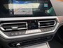 BMW 3-Serie Touring 330e 292pk M-Sport | Pano | Trekhaak | Adap. Cruise | HUD | Stoelverwarming | BLIS |