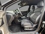 MG MG4 Electric Luxury 64 kWh SoH 95,6% / Warmtepomp / 3 Fase / Stoel en Stuur verwarming / Dealergarantie en onderhouden /