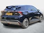 MG MG4 Electric Luxury 64 kWh SoH 95,6% / Warmtepomp / 3 Fase / Stoel en Stuur verwarming / Dealergarantie en onderhouden /