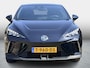 MG MG4 Electric Luxury 64 kWh SoH 95,6% / Warmtepomp / 3 Fase / Stoel en Stuur verwarming / Dealergarantie en onderhouden /