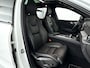Volvo XC60 Recharge T8 AWD R-Design | Panoramadak | 360° camera | Harman Kardon | Head-up display | Stoel- en Stuurverwarming | Stoelventilatie |