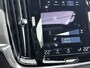 Volvo V90 2.0 B5 R-Design 251PK | Elektrische Trekhaak | Schuif-/Kanteldak | Harman Kardon Audio | 20'' Inch Velgen | Adaptieve Cruise Control | Apple CarPlay & Android Auto