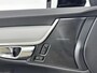 Volvo V90 2.0 B5 R-Design 251PK | Elektrische Trekhaak | Schuif-/Kanteldak | Harman Kardon Audio | 20'' Inch Velgen | Adaptieve Cruise Control | Apple CarPlay & Android Auto