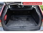 Volvo V60 2.0 T8 PHEV AWD Inscription|Massage|Stoel verwarming + verkoeling|Trekhaak|