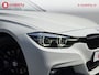 BMW 3-Serie Touring 318i High Executive M-Sport Apple CarPlay M-Perfromance | Leer | Stoelverwarming | PDC | Cruise Control
