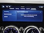 Mercedes-Benz GLA 180 Business Solution AMG | Panoramaschuifdak | Premium Plus | Trekhaak | Nightpakket | Achteruitrijcamera | Stoelverwarming voor |