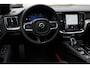 Volvo V60 T6 AWD Plug-in Hybrid Aut. Plus/Dark | Voor- en achter stoelen verwarmd | Head- up Display | Panorama dak | 360 graden camera | 19 inch lichtmetalen velgen | Nappa ledere bekleding | Extra getint glas achter | Apple Carplay/Android Auto |