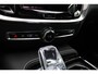 Volvo V60 T6 AWD Plug-in Hybrid Aut. Plus/Dark | Voor- en achter stoelen verwarmd | Head- up Display | Panorama dak | 360 graden camera | 19 inch lichtmetalen velgen | Nappa ledere bekleding | Extra getint glas achter | Apple Carplay/Android Auto |