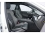 Volvo XC60 2.0 T6 Plug-in hybrid AWD Plus Dark | SOH:99% | Long Range | Google | Trekhaak | Panorama-schuifdak | Memory | Power Seat | Stoel/stuur verwarming | Standkachel | Camera |