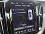 Volvo XC60 2.0 T6 Plug-in hybrid AWD Plus Dark | SOH:99% | Long Range | Google | Trekhaak | Panorama-schuifdak | Memory | Power Seat | Stoel/stuur verwarming | Standkachel | Camera |
