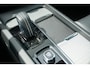 Volvo XC60 2.0 T6 Plug-in hybrid AWD Plus Dark | SOH:99% | Long Range | Google | Trekhaak | Panorama-schuifdak | Memory | Power Seat | Stoel/stuur verwarming | Standkachel | Camera |