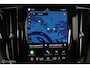 Volvo XC60 2.0 T6 Plug-in hybrid AWD Plus Black Edition - Panoramadak - Carplay - Stoelverwarming voor en achter