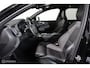 Volvo XC60 2.0 T6 Plug-in hybrid AWD Plus Black Edition - Panoramadak - Carplay - Stoelverwarming voor en achter