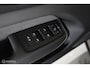 Volvo XC60 2.0 T6 Plug-in hybrid AWD Plus Black Edition - Panoramadak - Carplay - Stoelverwarming voor en achter
