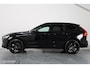 Volvo XC60 2.0 T6 Plug-in hybrid AWD Plus Black Edition - Panoramadak - Carplay - Stoelverwarming voor en achter