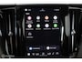 Volvo XC60 2.0 T6 Plug-in hybrid AWD Plus Black Edition - Panoramadak - Carplay - Stoelverwarming voor en achter
