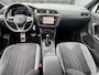 Volkswagen Tiguan 1.5 TSI 150pk DSG R-Line | Trekhaak | Camera | Carplay | 20 Inch | Elek. Achterklep | Rijklaar incl. garantie