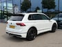 Volkswagen Tiguan 1.5 TSI 150pk DSG R-Line | Trekhaak | Camera | Carplay | 20 Inch | Elek. Achterklep | Rijklaar incl. garantie