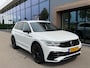 Volkswagen Tiguan 1.5 TSI 150pk DSG R-Line | Trekhaak | Camera | Carplay | 20 Inch | Elek. Achterklep | Rijklaar incl. garantie