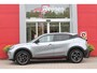 Alfa Romeo Junior ELETTRICA SPECIALE 156PK 54 kWh | WARMTEPOMP | TECHNOLOGIE PAKKET (O.A. FULL LED ADAPTIVE MATRIX KOPLAMPEN/DODEHOEK DETECTIE/DRAADLOZE TELEFOONLADER/ACHTERUITRIJ CAMERA/PARKEERSENSOREN VOOR, ACHTER,ZIJKANT) | DRAADLOZE APPLE CARPLAY/ANDROID AUTO | CLIMATE CONTROL | ELEKTRISCH BEDIENBARE ACHTERKLEP | STOEL VERWARMING | ELEKTRISCH BEDIENBARE VOORSTOEL MET MASSAGE FUNCTIE | VERKEERSBORDEN HERKENNING | ADAPTIVE CRUISE CONTROL | KEYLESS ENTRY/START | ALL SEASON BANDEN | LICHTMETALEN VELGEN 18" | NAVIGATIE | DAB+ RADIO |