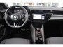 Alfa Romeo Junior ELETTRICA SPECIALE 156PK 54 kWh | WARMTEPOMP | TECHNOLOGIE PAKKET (O.A. FULL LED ADAPTIVE MATRIX KOPLAMPEN/DODEHOEK DETECTIE/DRAADLOZE TELEFOONLADER/ACHTERUITRIJ CAMERA/PARKEERSENSOREN VOOR, ACHTER,ZIJKANT) | DRAADLOZE APPLE CARPLAY/ANDROID AUTO | CLIMATE CONTROL | ELEKTRISCH BEDIENBARE ACHTERKLEP | STOEL VERWARMING | ELEKTRISCH BEDIENBARE VOORSTOEL MET MASSAGE FUNCTIE | VERKEERSBORDEN HERKENNING | ADAPTIVE CRUISE CONTROL | KEYLESS ENTRY/START | ALL SEASON BANDEN | LICHTMETALEN VELGEN 18" | NAVIGATIE | DAB+ RADIO |