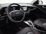 Kia Niro EV DYNAMICPLUSLINE 64.8 kWh + SCHUIFDAK | LEDER | HEAD-UP | CAMERA | SFEERVERLICHTING | ADAPTIVE CRUISE