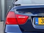 BMW 3-Serie 325i 218 pk | 6 CILINDER | LAGE KM NAP ! | AUTOMAAT | NIEUWSTAAT | UNIEK | TREKHAAK |