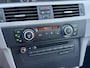 BMW 3-Serie 325i 218 pk | 6 CILINDER | LAGE KM NAP ! | AUTOMAAT | NIEUWSTAAT | UNIEK | TREKHAAK |