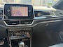 Volkswagen T-Roc 1.5 TSI R-Line 2025 | CarPlay | Stoelverwarming | Duits Schadeauto