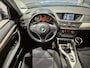 BMW X1 sDrive20i Business 184 PK | Navigatie | Airco | Trekhaak 1.800 kg